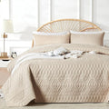 akkialla Twin Size Quilt Bedding Set,Beige Lightweight Microfiber Soft Bedspreads,Modern Style Geoetric Pattern Coverlet Set for All Seasons,2 Piece(1 Quilt,1Pillow Sham)