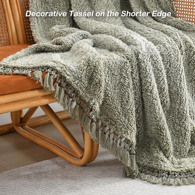 Ultra Soft Cozy Sherpa Throw Blanket with Tassel, Light Weight Warm Decorative Boho Style Plush Throw Blanket Cover for Couch, Sofa, Bedroom,Travel, Outdoor, 50”x60”, Green