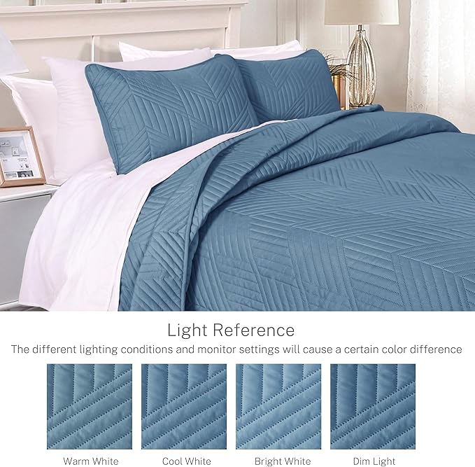 Exclusivo Mezcla Ultrasonic Full Queen Quilt Bedding Set, Lightweight Grayish Blue Bedspreads Soft Modern Geometric Coverlet Set for All Seasons (1 Quilt and 2 Pillow Shams)