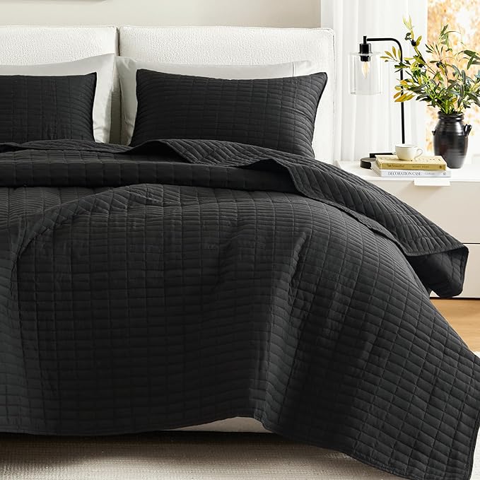 Comfort Spaces Kienna Quilt Set- Double Sided Stitching Design Summer Blanket, Lightweight, Soft, All Season Bedding Layer, Matching Sham, Black, Coverlet Full/Queen(90"x90") 3 Piece