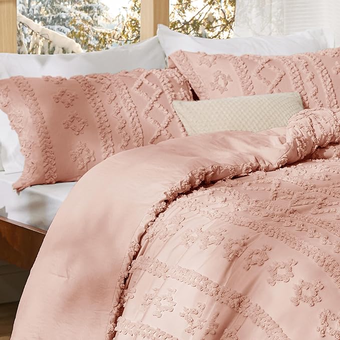 Bedsure Tufted Boho Comforter Set King Size - Light Pink Boho Bed Set, GentleSoft™ 3 Pieces Farmhouse Shabby Chic Embroidery Bedding, Gifts for Woman, Soft Jacquard King Comforter for All Seasons