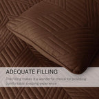 Exclusivo Mezcla Ultrasonic Full Queen Quilt Bedding Set, Lightweight Brown Bedspreads Soft Modern Geometric Coverlet Set for All Seasons (1 Quilt and 2 Pillow Shams)