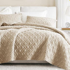 Comfort Spaces King Quilt Set Modern Reversible Diamond Coverlet King Bedding Set Cozy Quilted Winter Layer, All Season Lightweight Soft King Size Quilt, Kienna, Cal King Beige Diamond 3 Piece