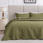 Love's cabin Quilts for Full Bed Olive Green Bedspreads Bedding Set - Lightweight Bedspread Comforter - Wave Pattern Bedding Coverlet for All Season - 3 Pieces (1 Quilt, 2 Pillow Shams)