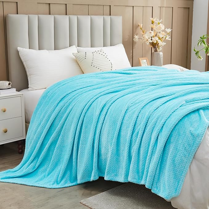 NEWCOSPLAY Super Soft Queen Blanket Turquoise Premium Silky Flannel Fleece Leaves Pattern Lightweight Bed Blanket All Season Use (Turquoise, Queen(90"x90"))