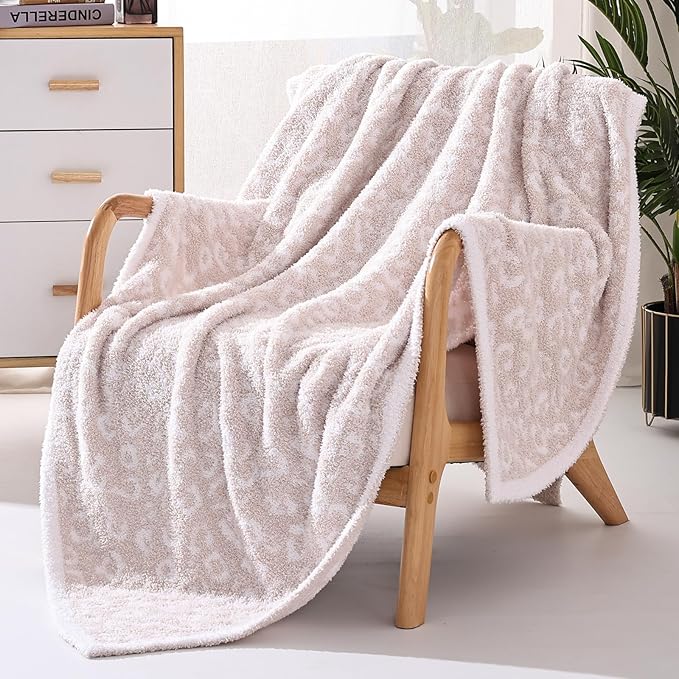 Panku Ultra Soft Leopard Throw Blanket, Plush Cozy Cheetah Blankets for Couch and Sofa Gift Pack, Knit Reversiable Luxury Fluffy Blanket Throw (50x60 Inches, Cream Stone)