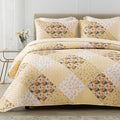 Exclusivo Mezcla Reversible Boho Quilts Queen Size, Yellow Bedspreads Lightweight Coverlet All Season Patchwork Quilt Bedding Set with Printed Floral Pattern (1 Quilt, 2 Pillow Shams)