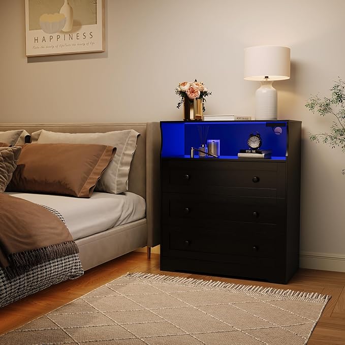 GarveeLife Small Dresser with 3 Drawers, Wood Dresser with Charging Station and LED Lights for Bedroom Closet Bedside, Modern Wooden Chest of Drawers for Living Room, Hallway