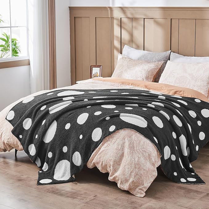 CozeCube Super Soft Fullfy Microfiber Reversible Knitted Blankets, Warm Cozy Fuzzy Plush Throw, Black and White Polka Dot Throw Blanket for Couch Bed Sofa, 50" x 60"