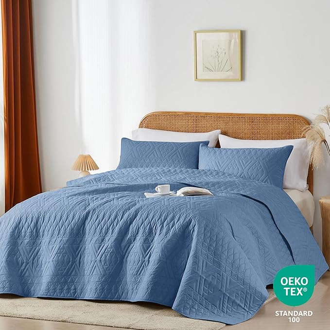 akkialla Twin Quilt Set, Boho Style in a Solid Color, Bluish Grey Lightweight Microfiber Bedspread, Soft and Breathable Coverlet for All Seasons, 2-Piece Bedding Set (1 Quilt, 1 Pillow Sham)
