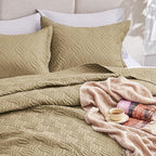 Love's cabin Quilts for Full Bed Camel Bedspreads Bedding Set - Lightweight Bedspread Comforter - Wave Pattern Bedding Coverlet for All Season - 3 Pieces (1 Quilt, 2 Pillow Shams)