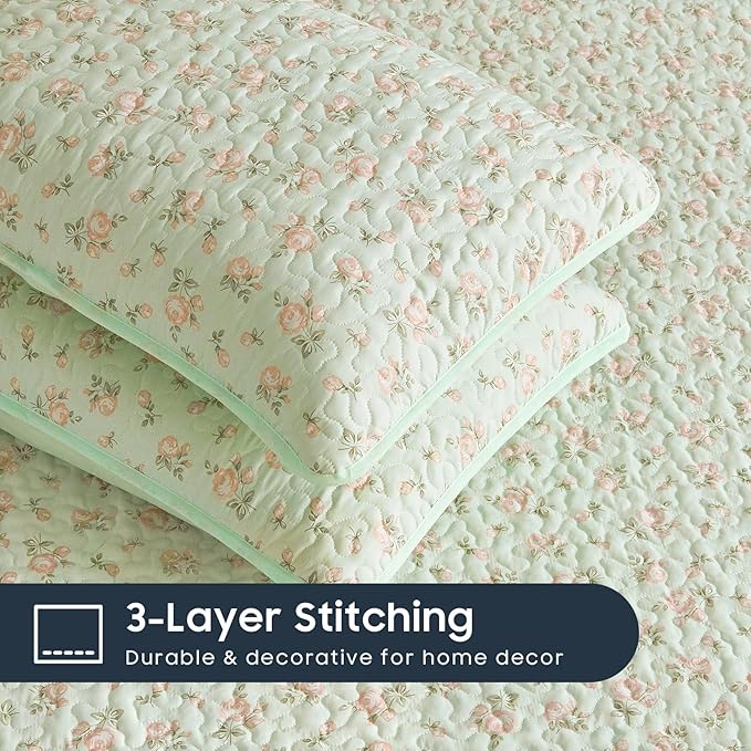 Wake In Cloud - Floral Quilt Set, Coquette Cottagecore Shabby Chic Flower Pattern for Women Teen Girls, Reversible Lightweight Bedspread Coverlet, 3 Pieces, Green Pink, Queen/Full Size
