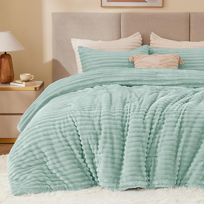 BEDELITE Fleece Twin Comforter Set -Super Soft & Warm Fluffy Light Green Bedding, Luxury Fuzzy Heavy Bed Set for Winter with 1 Pillow case