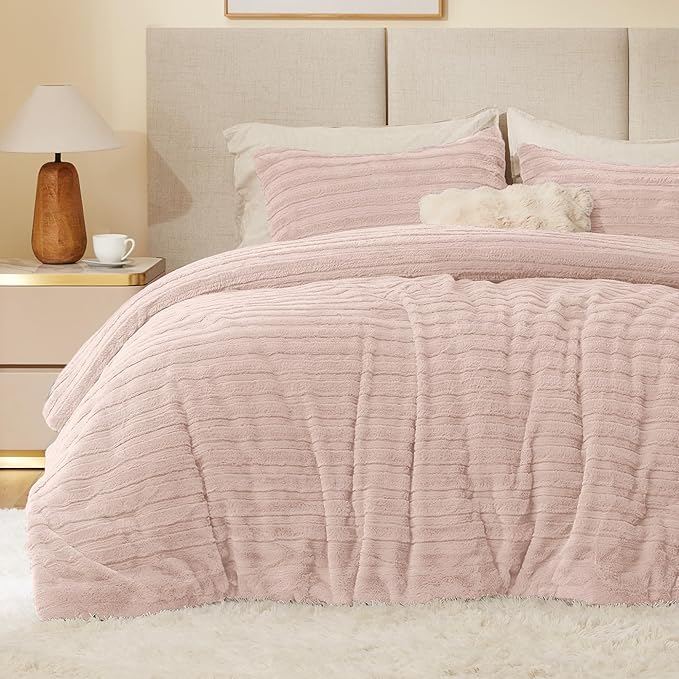 BEDELITE Fleece King Comforter Set -Super Soft & Warm Fluffy Pink Faux Fur Bedding, Luxury Fuzzy Heavy Bed Set for Winter with 2 Pillow Cases