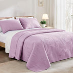 Exclusivo Mezcla California King Quilt Bedding Set, Lightweight Lilac Quilts Cal Oversized King Size for All Seasons, Soft Microfiber Bedspreads Coverlets with Leaf Pattern, 3 Piece