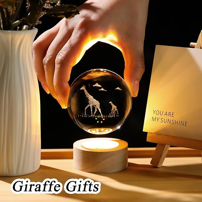 Giraffe Gifts for Women Men 3D Giraffes Crystal Ball with Wooden Light Base Glass Animal Decor Gifts for Giraffe Lovers for Christmas Mothers Valentine's Day Birthday (Diameter 2.36 inches)