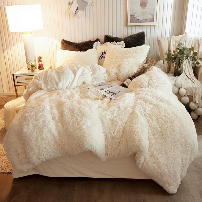 XeGe Plush Shaggy Duvet Cover Set, Luxury Ultra Soft Crystal Velvet Fluffy Bedding Sets 2 Pieces(1 Faux Fur Furry Comforter Cover + 1 Fuzzy Faux Fur Pillowcase), Zipper Closure(Twin, Light Beige)