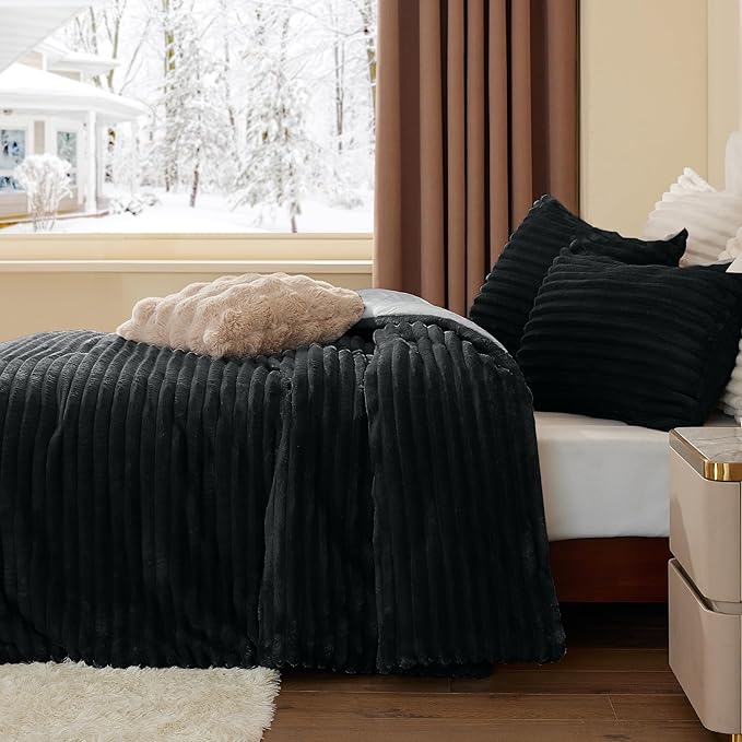 BEDELITE Fleece California King Comforter Set -Super Soft & Warm Fluffy Black Bedding, Luxury Fuzzy Heavy Bed Set for Winter with 2 Pillow Cases