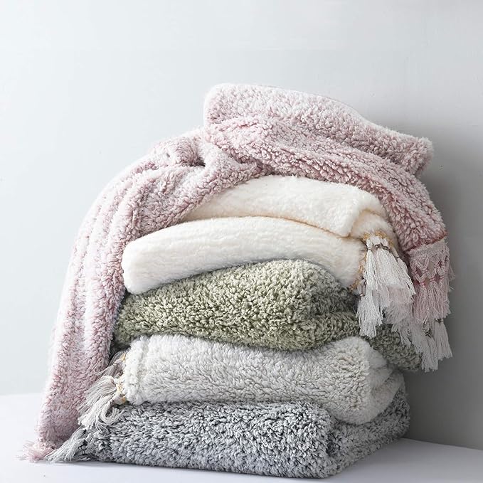 Ultra Soft Cozy Sherpa Throw Blanket with Tassel, Light Weight Warm Decorative Boho Style Plush Throw Blanket Cover for Couch, Sofa, Bedroom,Travel, Outdoor, 50”x60”, Green