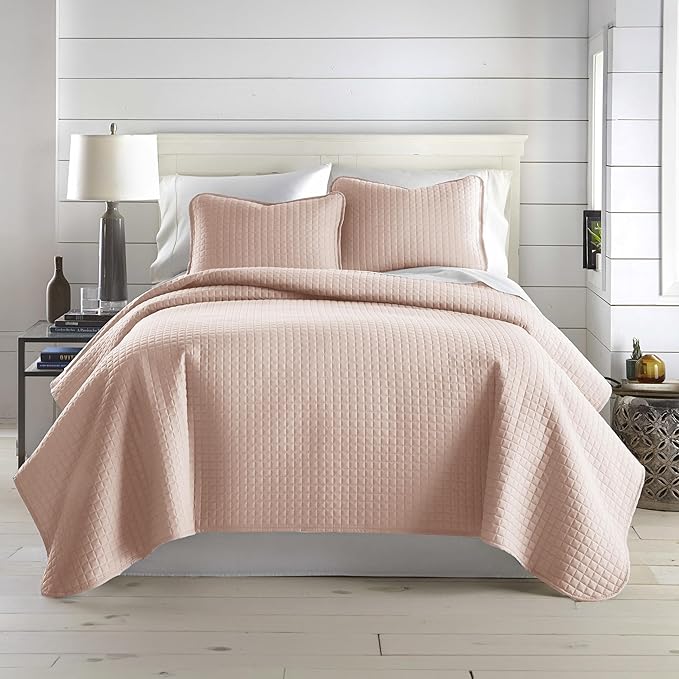 Southshore Fine Living, Inc. Oversized King Quilt Set, Stitched Blush Pink Quilt Bedspread, 2 Matching Pillow Shams, Machine Washable Cal/King Quilts, Hotel Quality Bedding, Cozy Coverlet, Blush