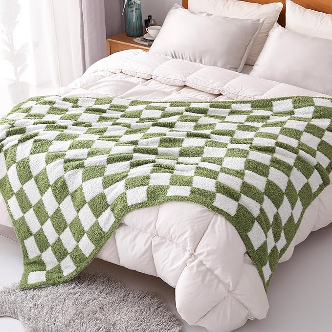 Panku Checkered Blanket, Ultra Soft Green Checkered Throw Blanket, Warm Fluffy Checkerboard Blanket for Couch and Sofa (50x60 Inches, Green)