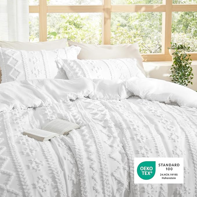 Bedsure Tufted Boho Comforter Set King Size - Bright White Boho Bed Set, GentleSoft™ 3 Pieces Farmhouse Shabby Chic Embroidery Bedding, Gifts for Woman, Soft Jacquard King Comforter for All Seasons