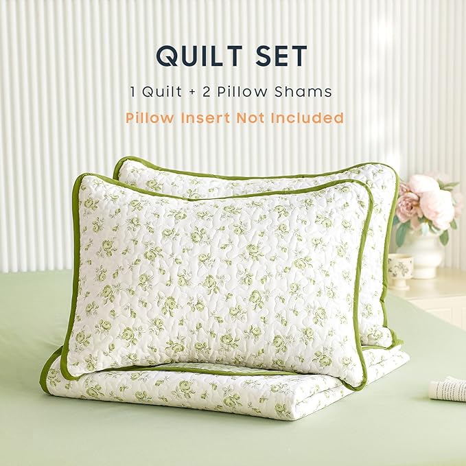 Wake In Cloud - Floral Quilt Set, Coquette Cottagecore Shabby Chic Flower Pattern for Women Teen Girls, Reversible Lightweight Bedspread Coverlet, 3 Pieces, White Green, Twin/Twin XL Size