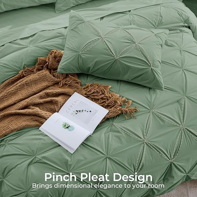 Sasttie Full Size Comforter Set, 7-Piece Bed in a Bag Double, Pintuck Bedding Set for All Season, Includes Comforter, Flat Sheet, Fitted Sheet, Pillowcases and Pillowshams, Sage Green
