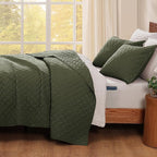 WRENSONGE Queen Quilt Set-3 Pieces Basket Weave Olive Green Bedspreads Queen Size Quilt Bedding for All Seasons, Soft Summer Coverlet with 2 Pillow Shams Suitable for Bed, Couch, Quilt Blanket