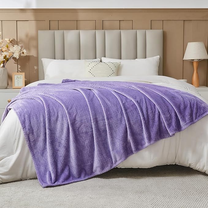 NEWCOSPLAY Super Soft King Blanket Lavender Premium Silky Flannel Fleece Leaves Pattern Lightweight Bed Blanket All Season Use (Lavender, King(90"x110"))