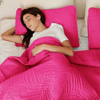 Exclusivo Mezcla California King Quilt Bedding Set, Lightweight Hot Pink Quilts Cal Oversized King Size for All Seasons, Soft Microfiber Bedspreads Coverlets with Leaf Pattern, 3 Piece