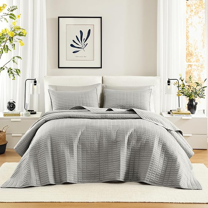 Comfort Spaces Grey Oversized Queen Quilt Set 102"x118" Bedspread Quilted Summer Lightweight Microfiber Bedding Coverlet with Double Sided Stitching Soft All Season Cozy 3 Piece with Matching Shams