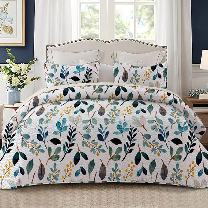 Whale Flotilla Reversible Printed Quilt King Size, Extra Soft Boho Floral Leaf Bedspreads for Bed Lightweight King Quilt Bedding Set Coverlets with 2 Pillow Shams for All Seasons, White Green