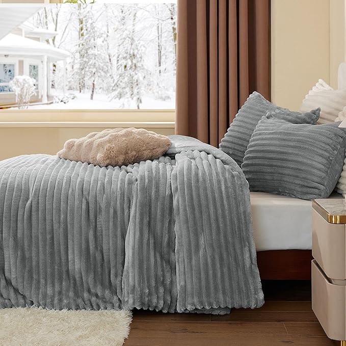 BEDELITE Fleece Twin Comforter Set -Super Soft & Warm Fluffy Light Grey Bedding, Luxury Fuzzy Heavy Bed Set for Winter with 1 Pillow case