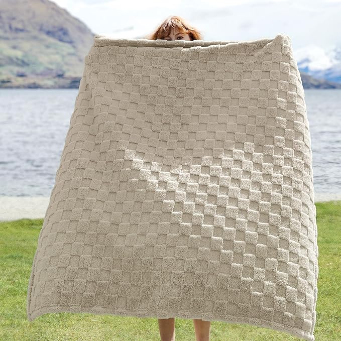 Bedsure GentleSoft Twin XL Blanket for Bed - Super Soft Cozy Fleece Blankets for Women, Cute Throws for Girls, Dorm Room Essentials for Girls Teens Back to School, Neutral, 66x90 Inches