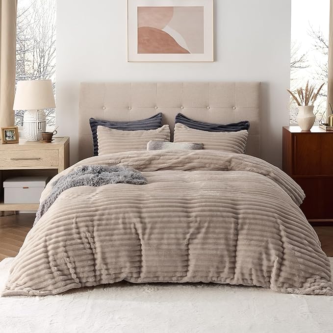 Bedsure Fluffy Duvet Cover Set - Ultra Soft Plush Shaggy Comforter Cover King Size, Warm Flannel Fleece Bed Sets for Winter, 3 Pieces (Striped Pattern, Khaki)
