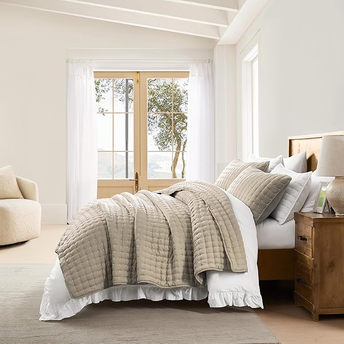 WDCOZY Beige California Cal King Size Quilt Bedding Sets with Pillow Shams, Cream Tan Oversized Lightweight Bedspread Coverlet, Quilted Blanket Thin Comforter Bed Cover, 3 Pieces, 118x106 inches