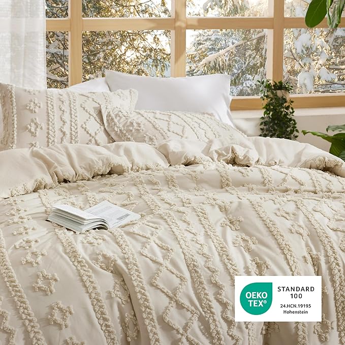 Bedsure Tufted Boho Comforter Set California King Size - Beige Boho Bed Set, GentleSoft™ 3 Pieces Farmhouse Shabby Chic Embroidery Bedding, Gifts for Woman, Soft Jacquard Comforter for All Seasons