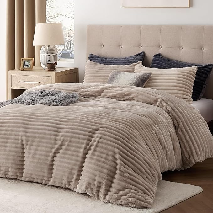 Bedsure Fluffy Duvet Cover Set - Ultra Soft Plush Shaggy Comforter Cover King Size, Warm Flannel Fleece Bed Sets for Winter, 3 Pieces (Striped Pattern, Khaki)
