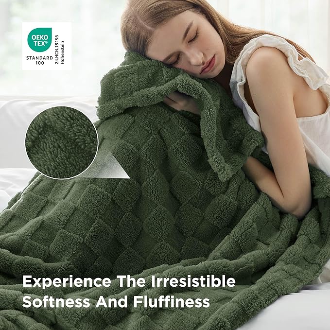 Bedsure GentleSoft King Size Blanket for Bed - Super Soft Cozy Blankets for Women Men Girls, Large Fuzzy Fleece Throw for Bedroom Decor, Dark Green,108x90 Inches