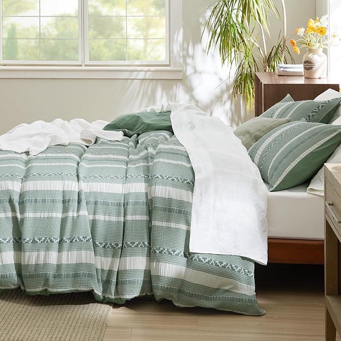 Bedsure Waffle Weave Duvet Cover King - 100% Cotton Boho Duvet Cover with 2 Pillowcases - Green Textured Comforter Cover with Zipper Closure (King, 104"x90")