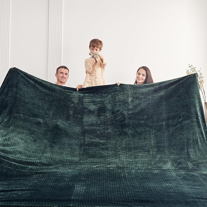 Oversized King Fleece Blanket 120x120 Inches, Seamless Soft Cozy 3D Jacquard Flannel Blanket 10'x10' Extra Large for Bed, Sofa, Couch, Travel & Camping, California King Throw, Forest Green Leaf