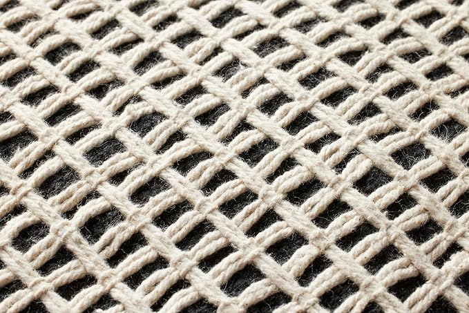 Loloi II LPF0040 Black/Ivory 18'' W x 18'' D x 18'' H Pouf