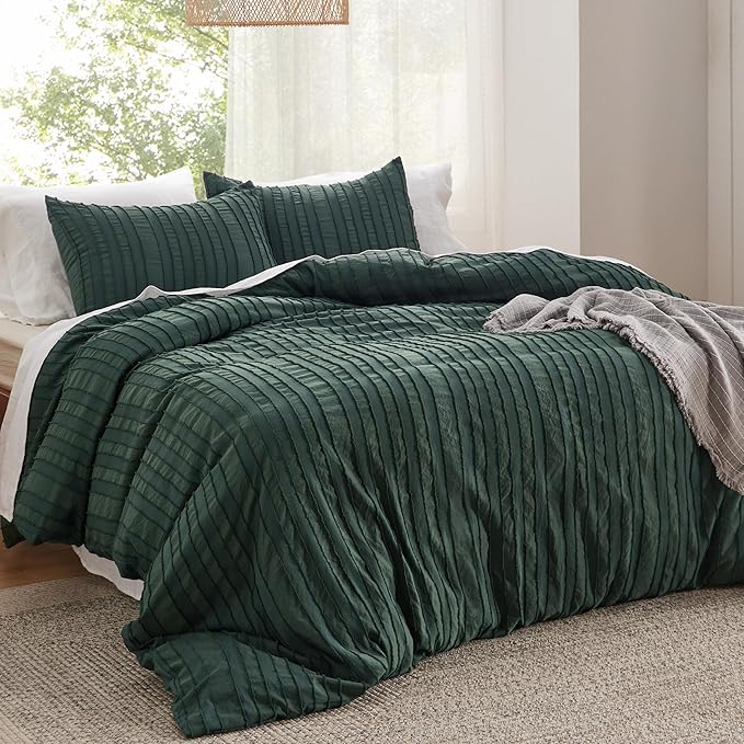 Bedsure Luxury Duvet Cover Queen Size - Striped Tufted Boho Bedding Set, Shabby Chic Home Bedding (90"x90") with 2 Pillowcases for All Season, Forest Green，Comforter Not Included