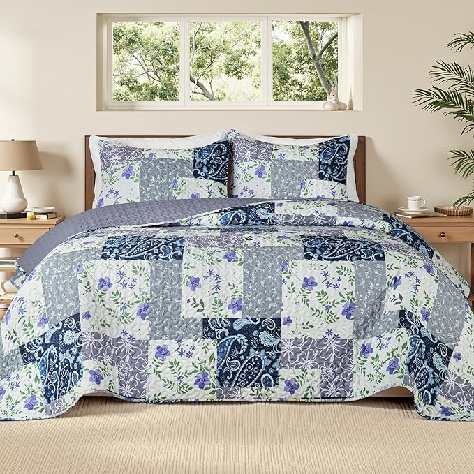 Whale Flotilla Patchwork Quilt Twin Size, Soft Boho Floral Bedspreads for Bed Reversible Lightweight Twin Quilt Bedding Set Coverlets with 1 Pillow Sham for All Seasons, Paisley Flowers