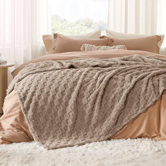 Bedsure GentleSoft Full Size Blankets for Bed Light Brown - Super Soft Cozy Fleece Blanket for Women Men Girls, Large Fuzzy Throws for Bedroom Decor, 84x90 Inches