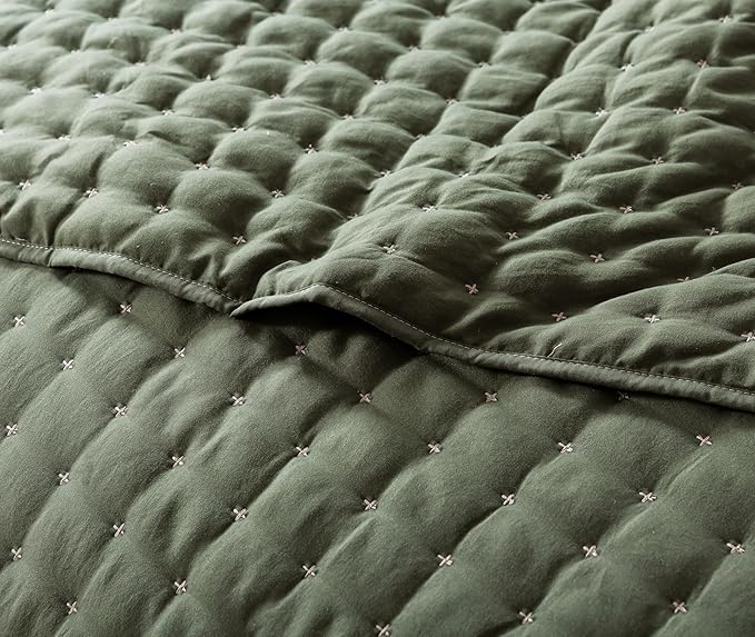 WDCOZY King Size Quilt Bedding Sets with 2 Pillow Shams, Lightweight Soft Bedspread Coverlet, Quilted Blanket Thin Comforter Bed Cover for All Season, 3 Pieces, 104x90 inches, Moss Green