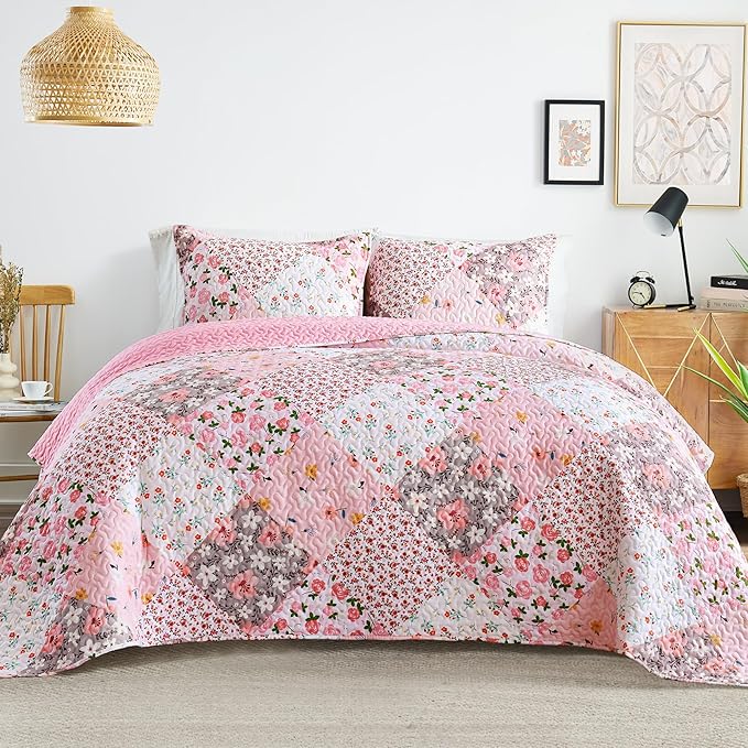 Whale Flotilla Patchwork Quilt King Size, Extra Soft Boho Floral Bedspreads for Bed Reversible Lightweight King Quilt Bedding Set Printed Coverlets with 2 Pillow Shams for All Seasons, Pink