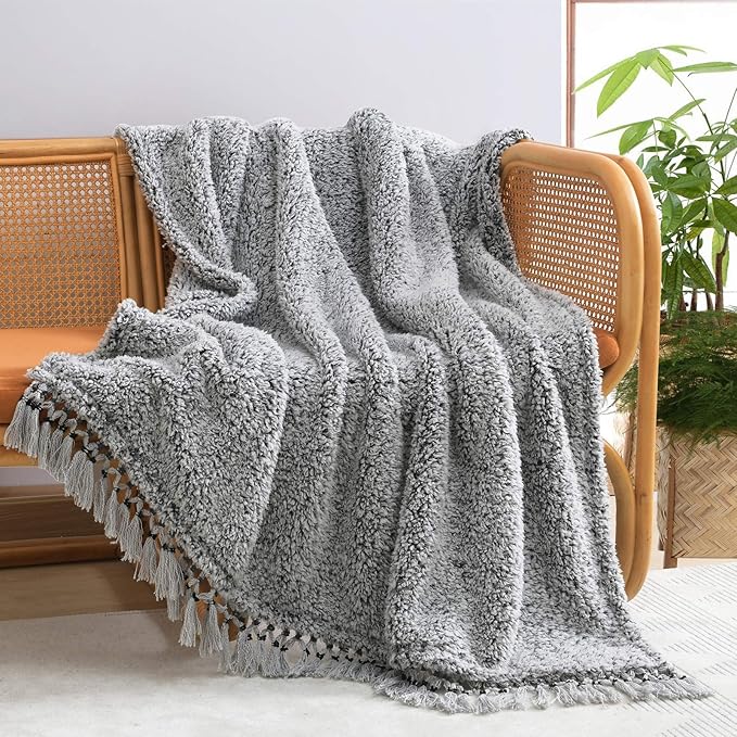 Ultra Soft Cozy Sherpa Throw Blanket, Light Weight Warm Decorative Throw Blanket with Tassel, 2 Tones Ombre Black Pattern Reversible Boho Style Blanket for Sofa, Couch, Bedroom,Travel, 50”x60”