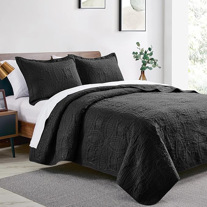 Love's cabin Quilts for Queen Bed Black Bedspreads - Soft Bed Fall Lightweight Bedspread Comforter - Modern Style Coin Pattern Coverlet for All Season - 3 Pieces (1 Quilt, 2 Pillow Shams)